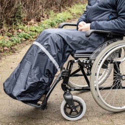 Regnslag til kørestolsbruger med foer